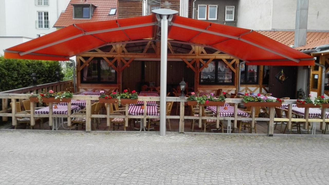 Suedtiroler Stubn Cafe Und Restaurant Lägenhet Arnstadt Exteriör bild